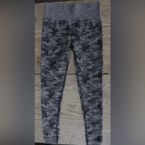 Gymshark black camo leggings size medium
